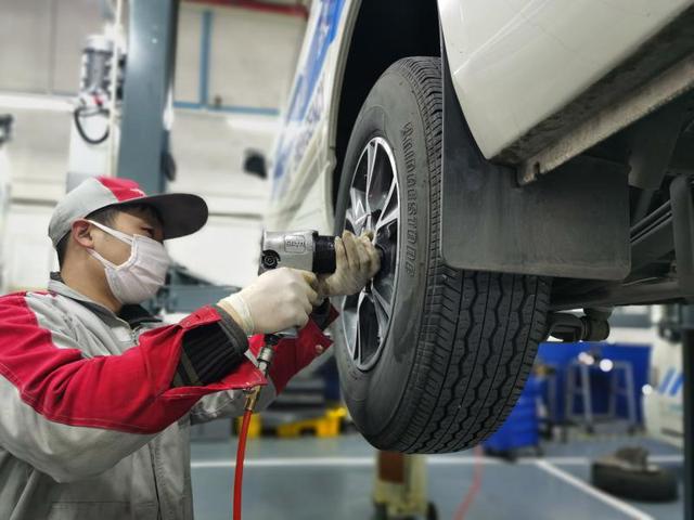 抗擊疫情，一汽豐田“夢之隊”一夜集結，為120急救用車保駕護航