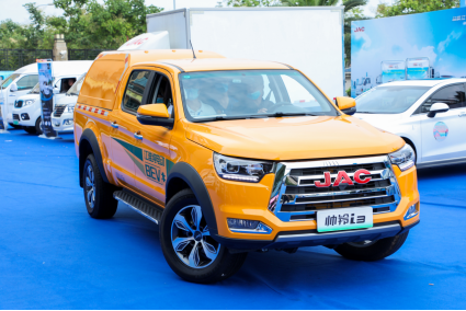 再獲技術(shù)創(chuàng)新獎(jiǎng)——江淮新能源商用車以高品質(zhì)贏得用戶信賴576.png