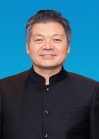 何輝